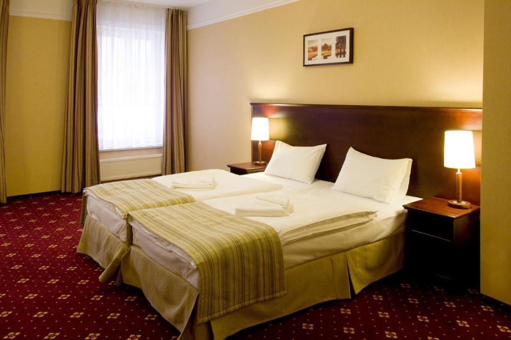 Hotel Stara Szmergielnia Bielsko-Biala Quarto foto